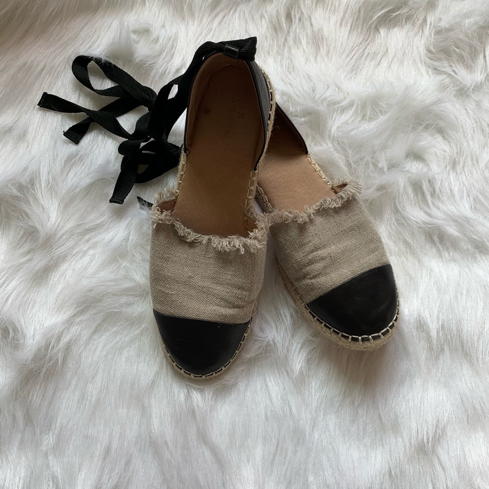 Ankle Tie Sandals Size 8